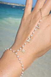 CHAINE DE MAIN PERLE