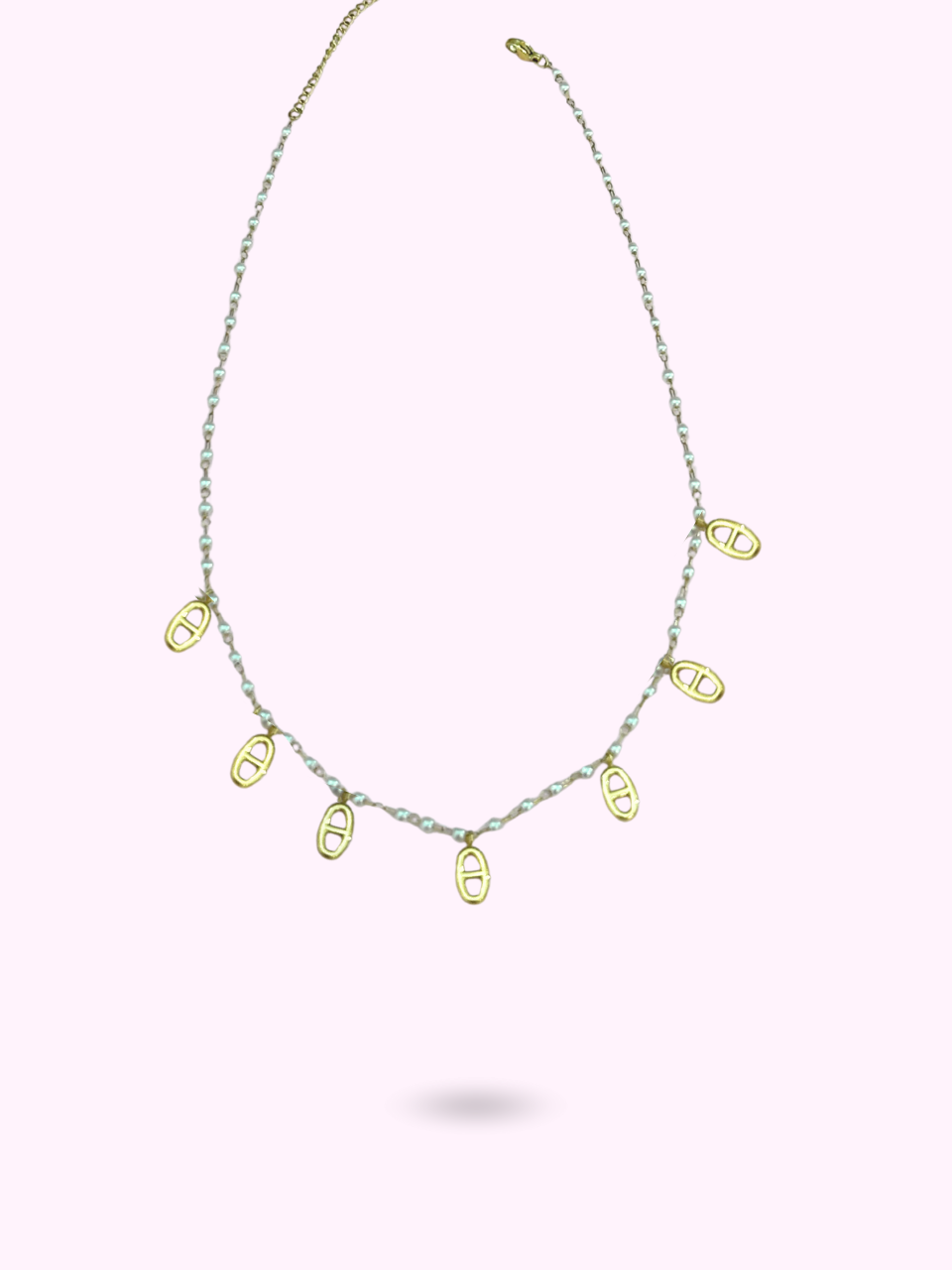 COLLIER LYA