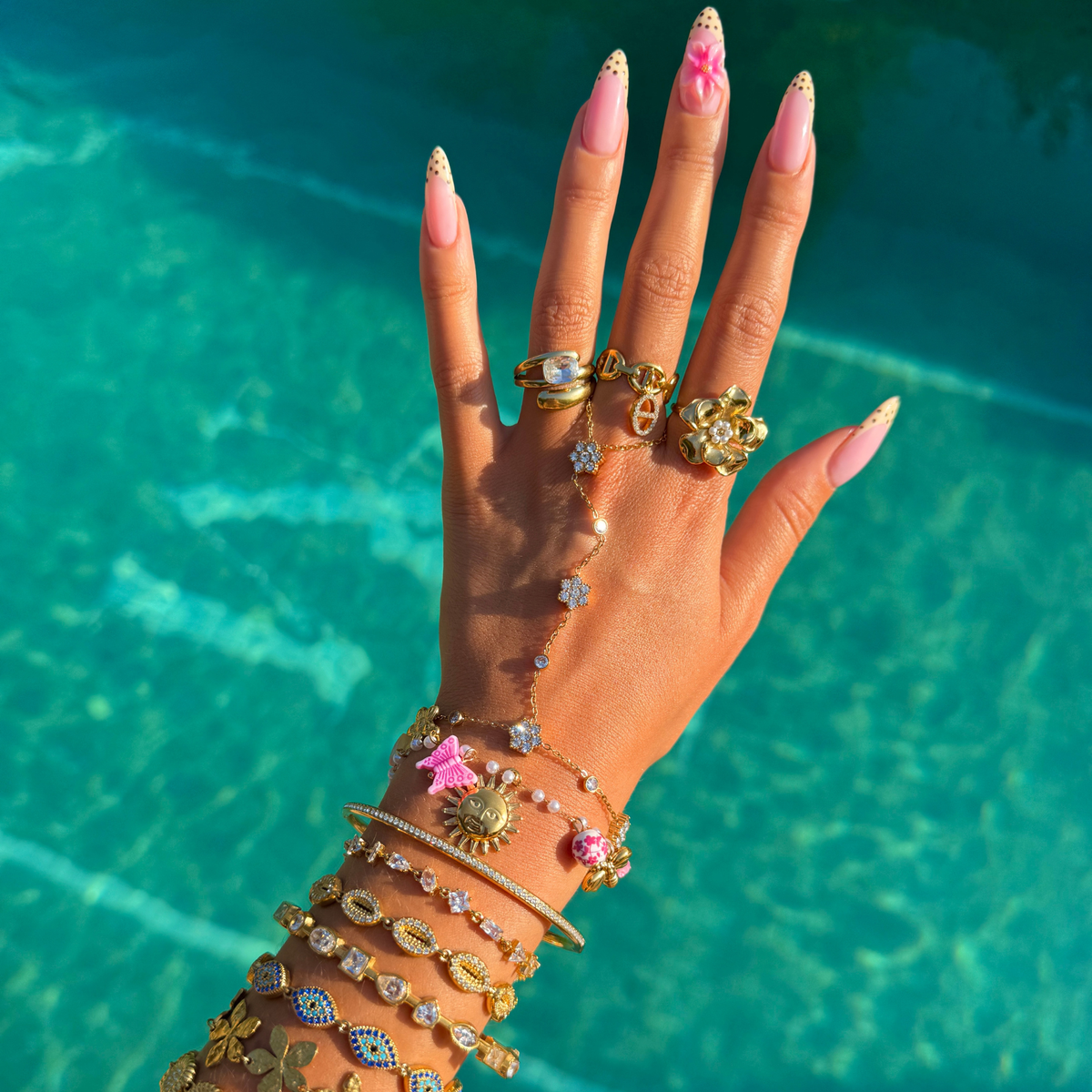 COLLIER SUNNY