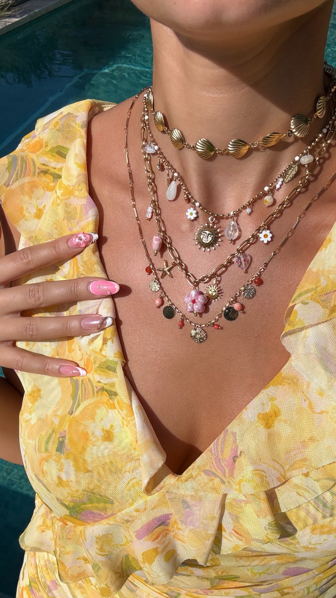COLLIER SARAH ROSE