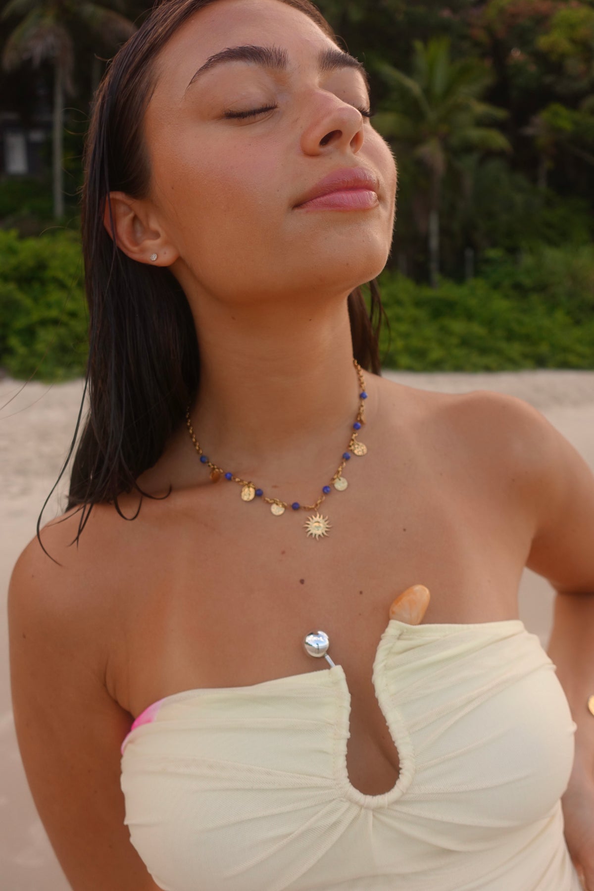 COLLIER ALMA