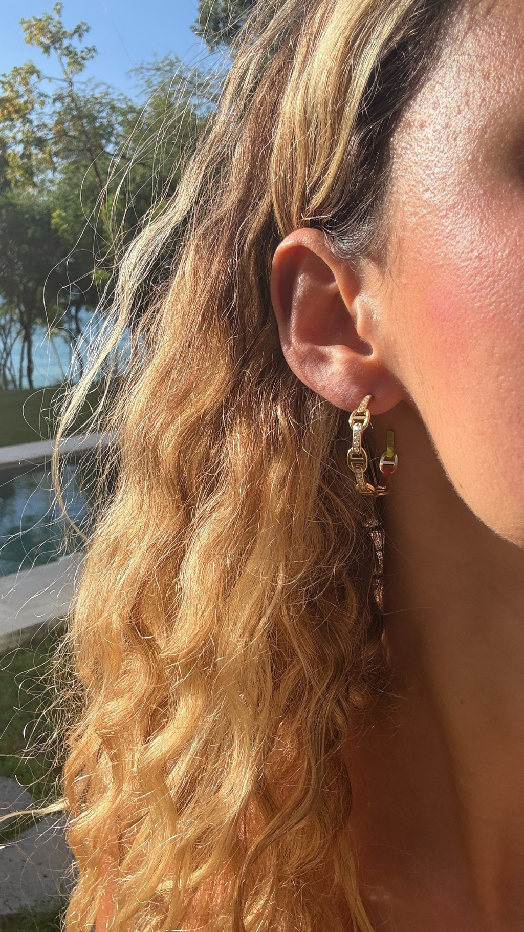BOUCLES MANGO