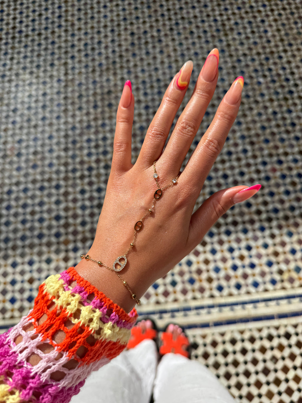 CHAINE DE MAIN CHIC