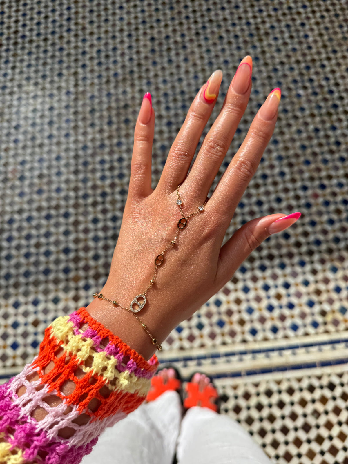 CHAINE DE MAIN CHIC
