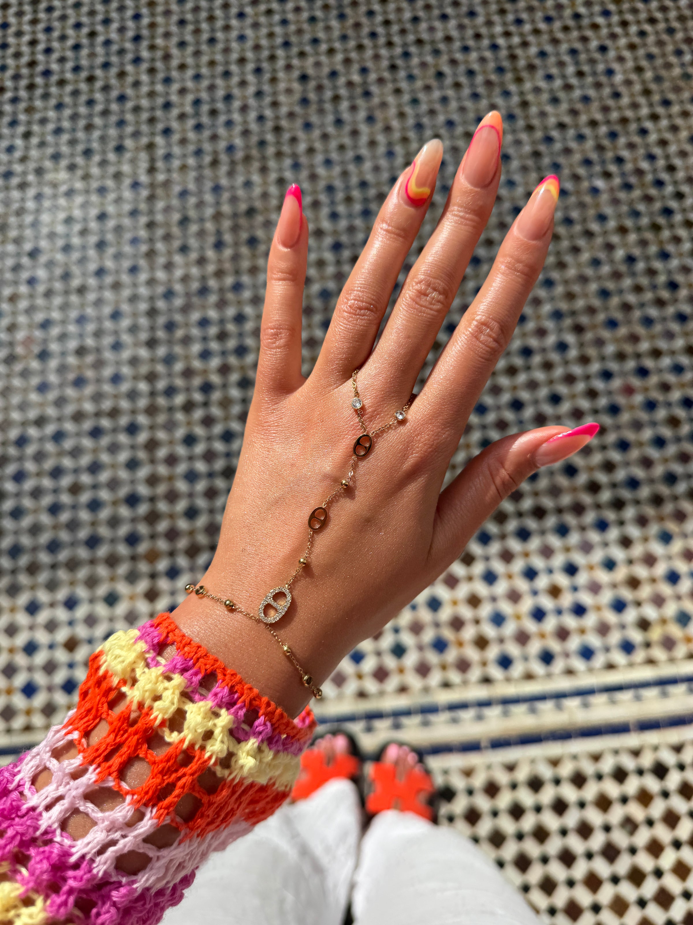 CHAINE DE MAIN CHIC