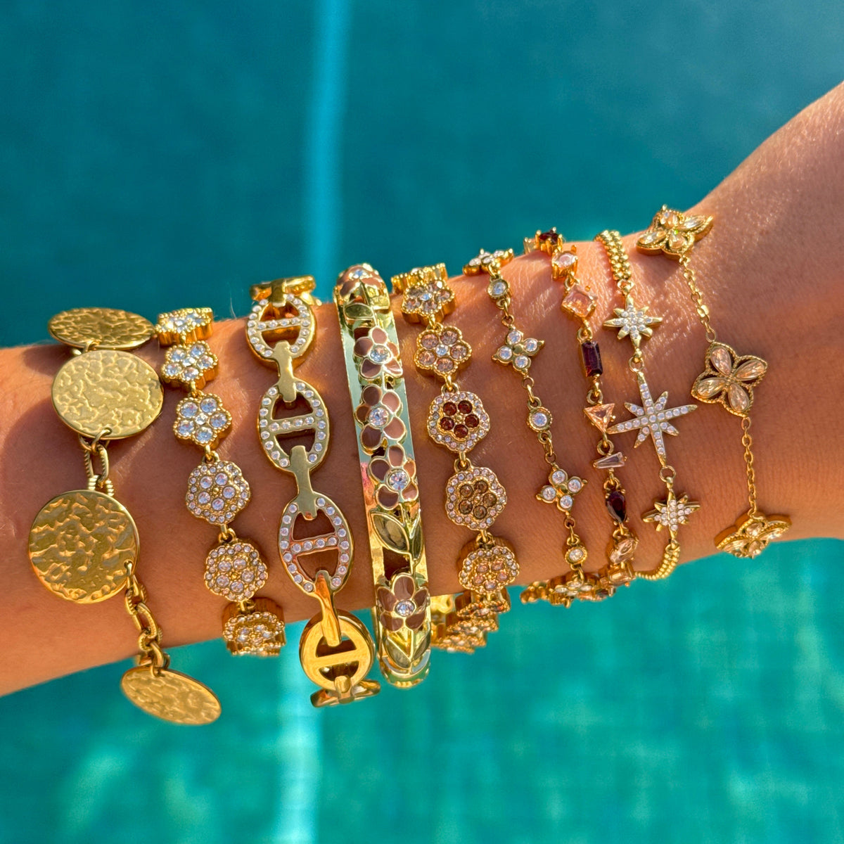COLLIER MOANA