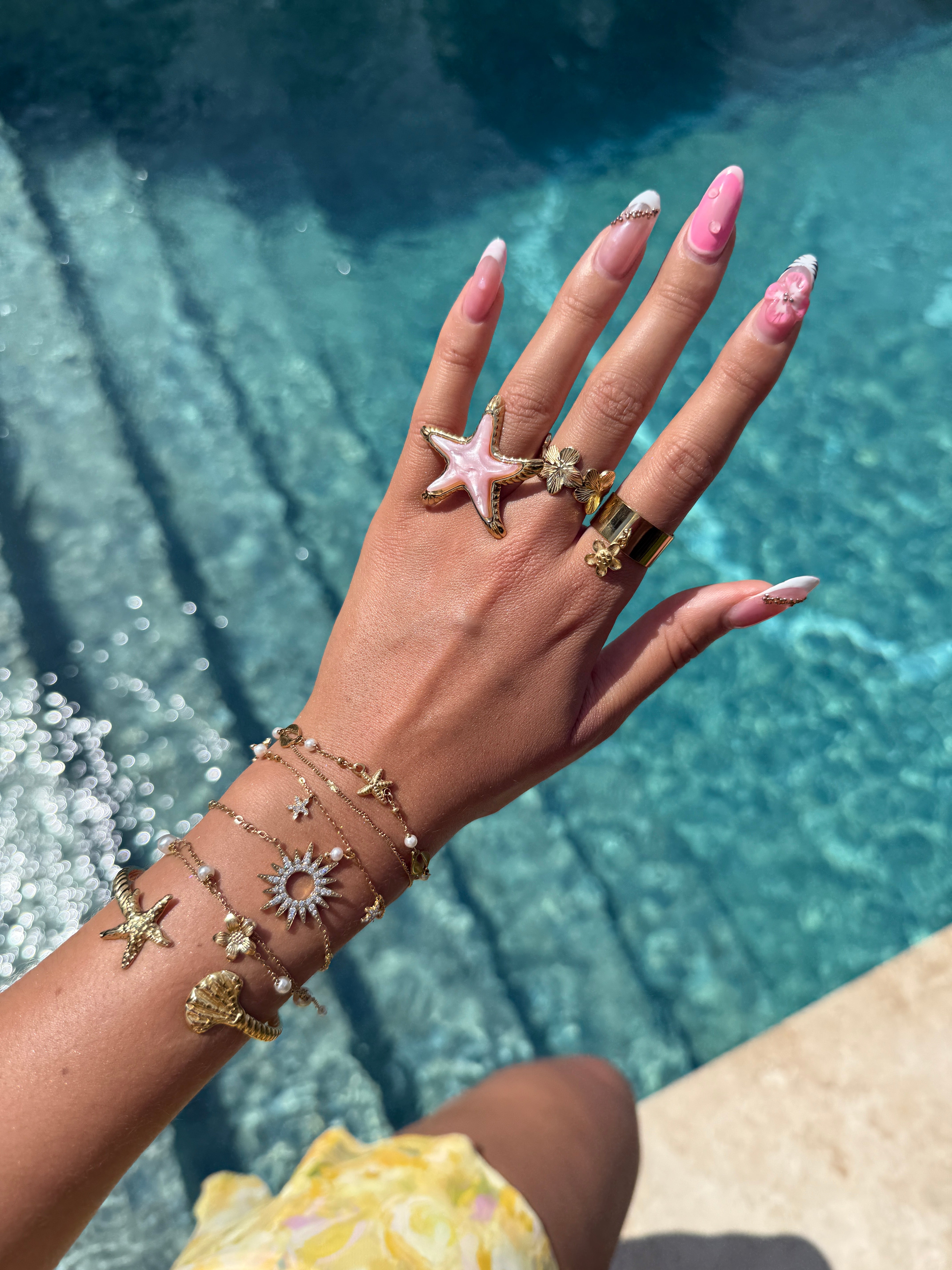 BAGUE CAMÉLIA