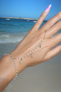 CHAINE DE MAIN PERLE