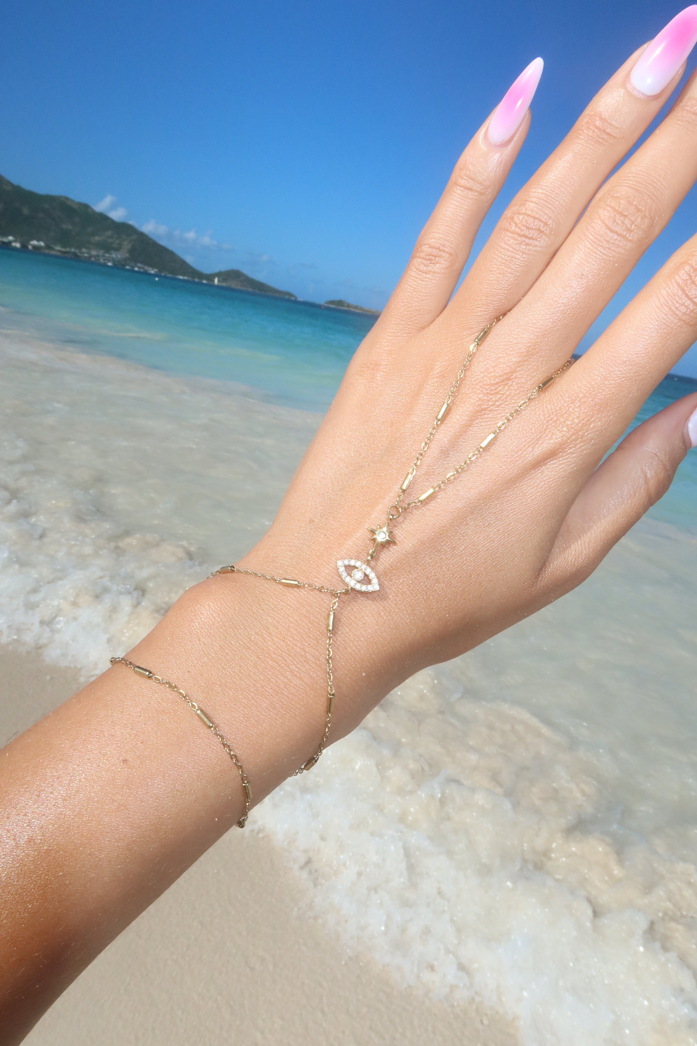 CHAINE DE MAIN LEILA